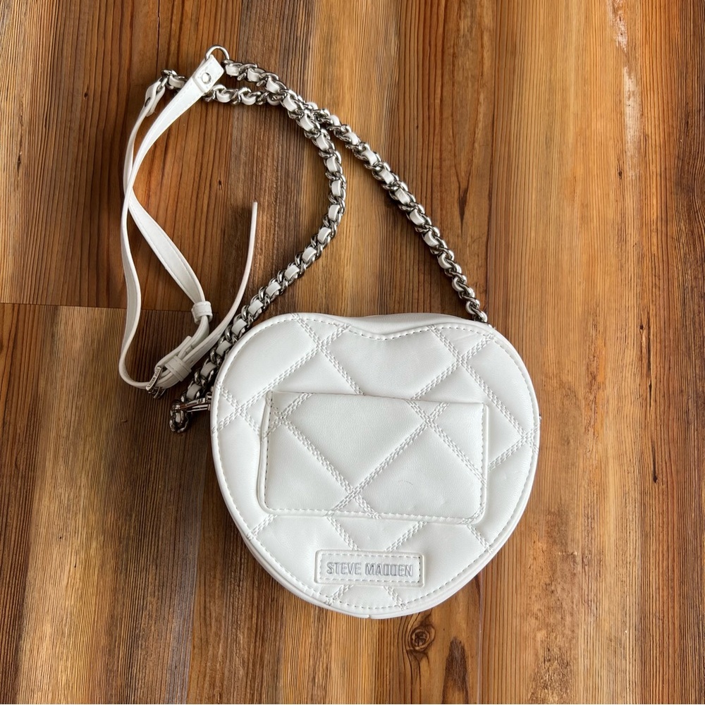 Steve Madden Bheartt White Quilted Women's Heart Shaped Crossbody Bag #260137